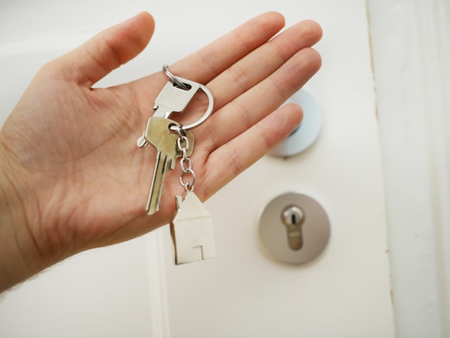 The Evolution and Importance of Locksmith Services in Home Security